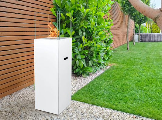 Vrijstaande bio-ethanol haard PATIO BESTIA wit – luxe buitenhaard met glas en 3L brander, moderne sfeerhaard zonder rook