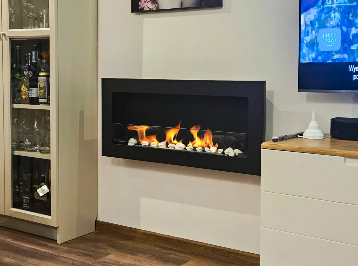 Bioethanol-Wandkamin 900x400 Slim schwarz mit Glas – moderner Kamin ohne Schornstein