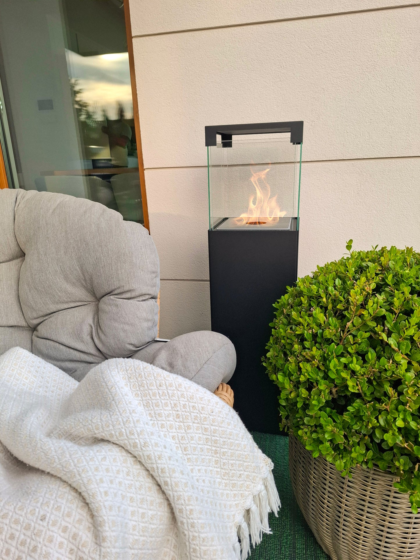 Bio ethanol vrijstaande haard PATIO BESTIA – zwart mat design
