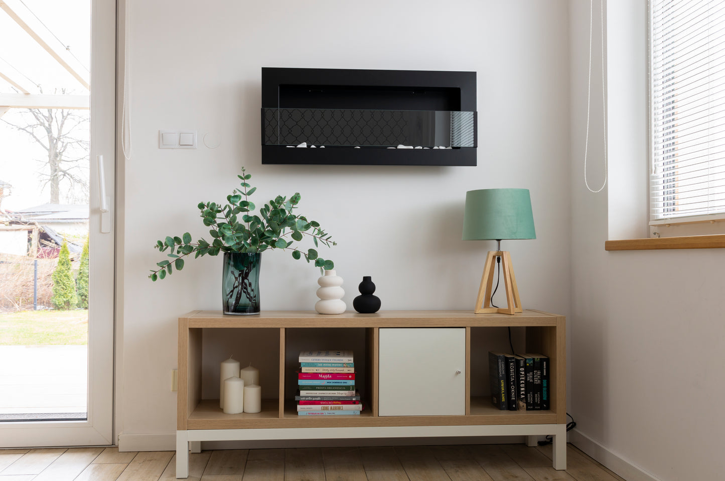Bioethanol-Wandkamin 900x400 Slim schwarz mit Glas – moderner Kamin ohne Schornstein