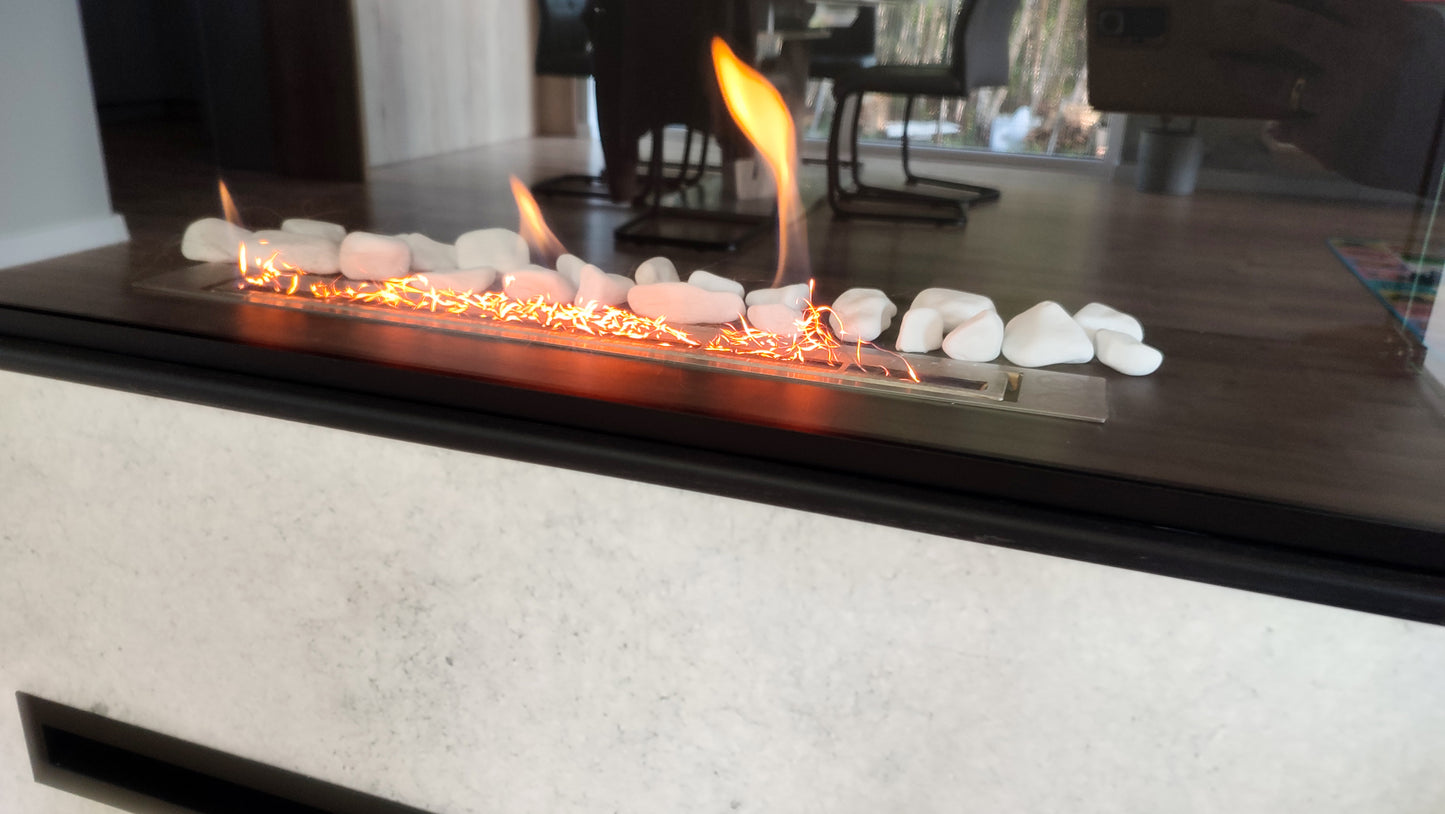 Bioethanol-Eckkamin rechts – Einbauvariante schwarz matt im modernen Design